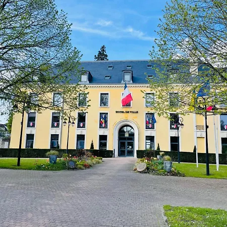 Studio de charme bien equipé - Matelas de qualité - Proche de la gare et de Versailles Appartement *
